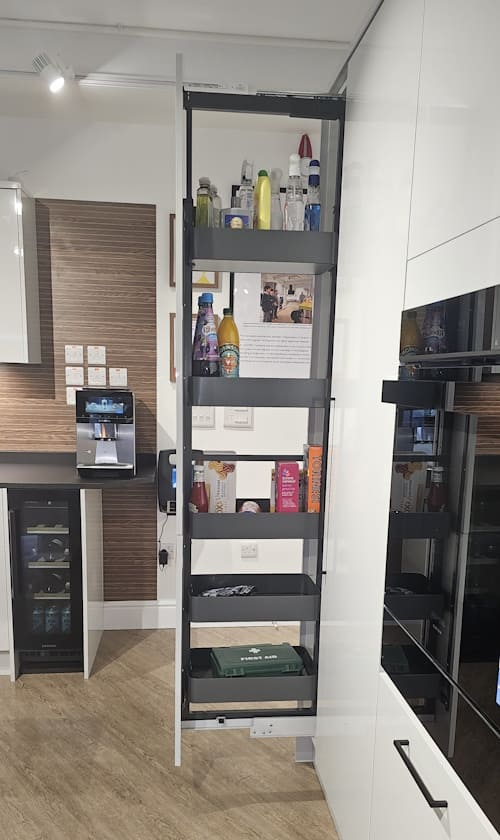 Pull_Out_Larder_Kitchen_1_