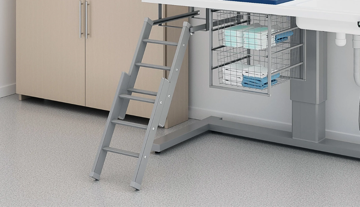 Granberg day-care changing table accessories including ladder and storage