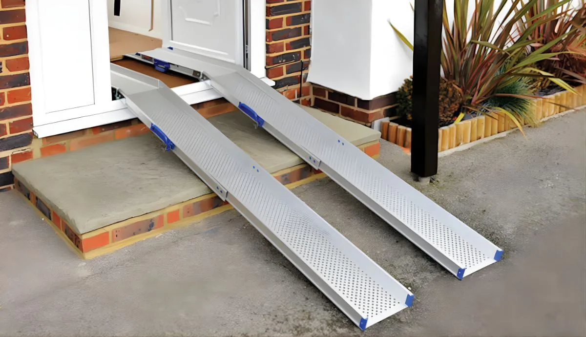 Pair of lightweight telescopic wheelchair channel ramps