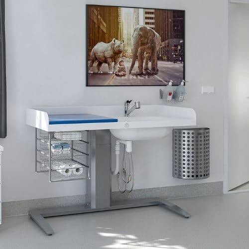 Granberg Nursing Table 343 - Height Adjustable with Bathtub