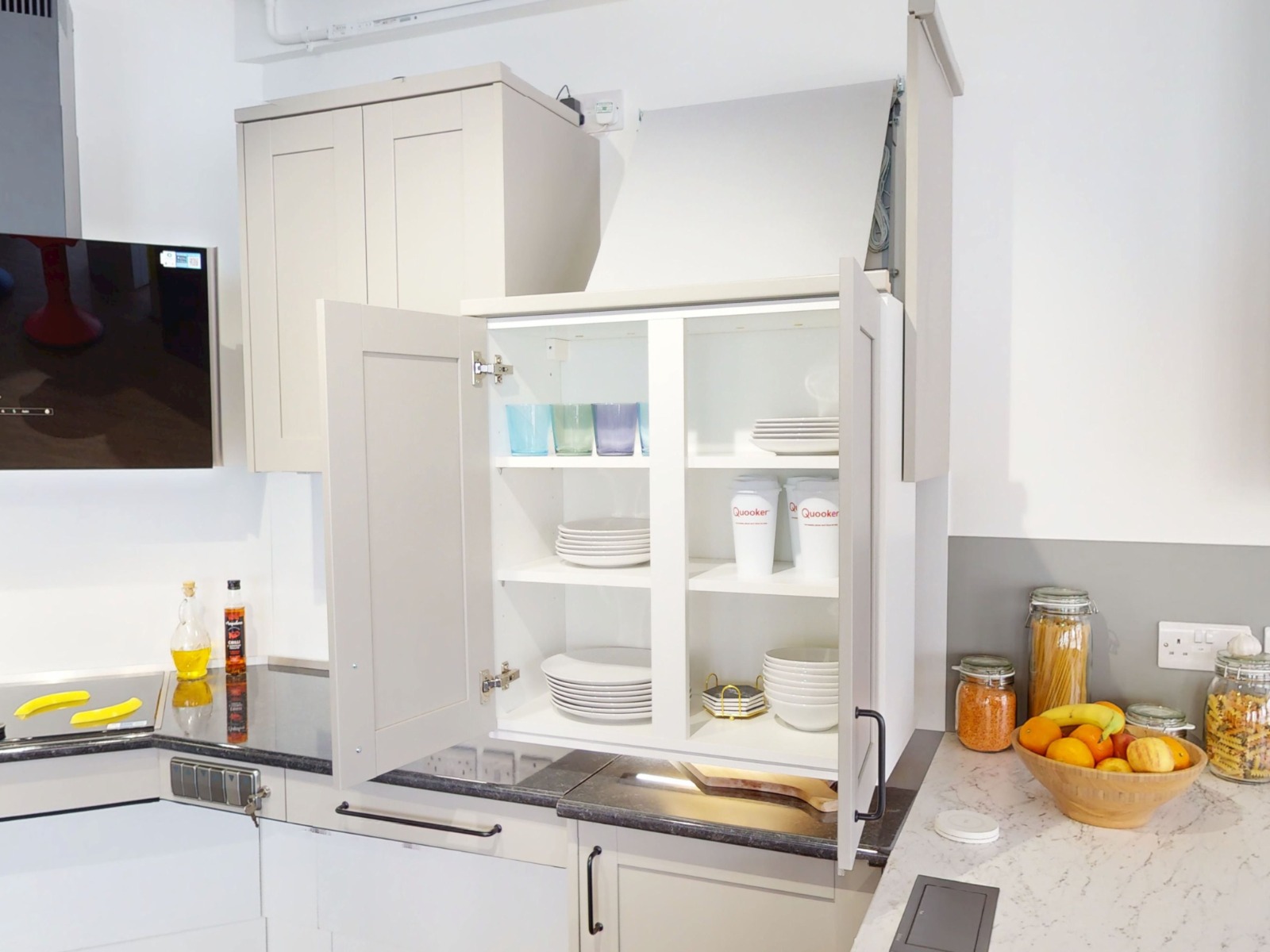 Granberg Diago 504 wall cabinet lift