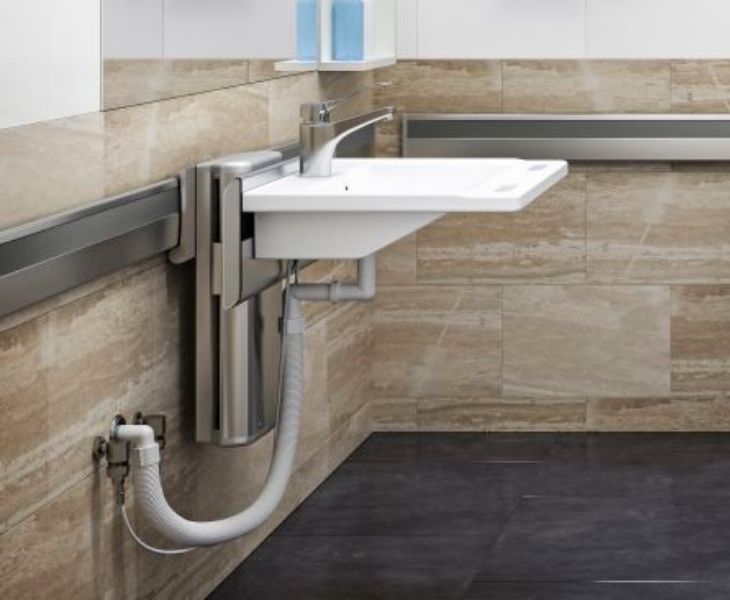 An example adjustable bracket system, the Pressalit PLUS