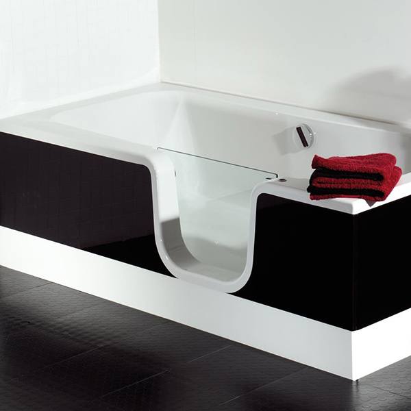 Walk-in bath with bathtub door