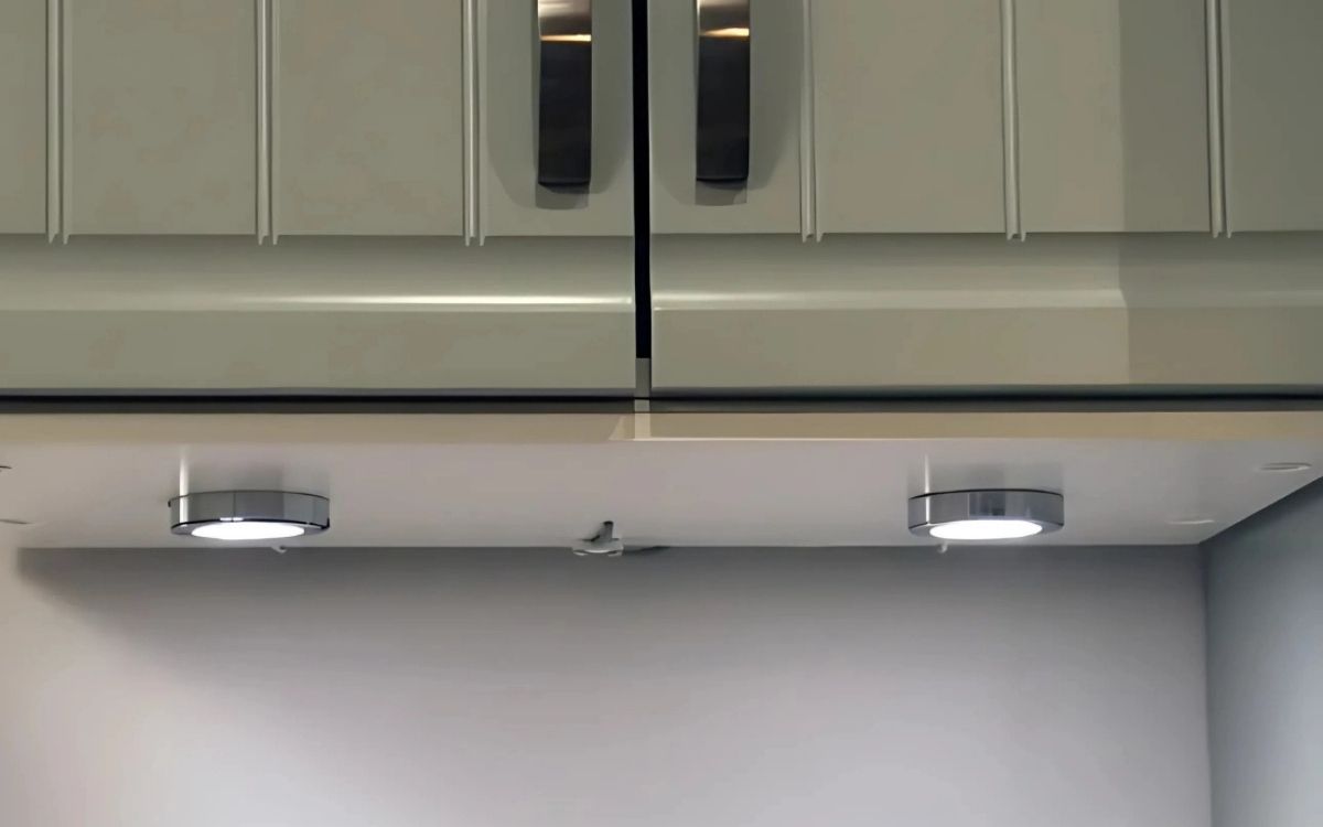 Switches and accessories for Granberg Diago, InDiago and Verti cabinet lifts
