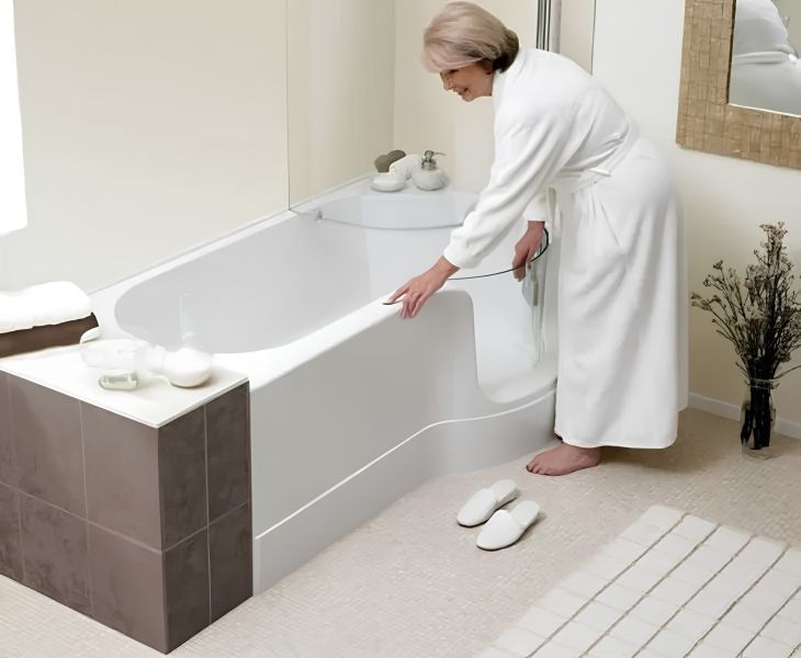 Renaissance walk-in bath with easy access door