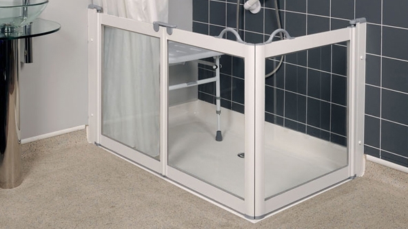 Contour White aluminium frame half height shower doors with toughened glass glazing - Installed example